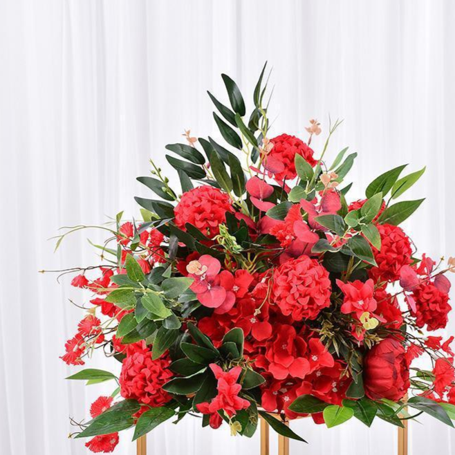 Wavy Floral Candlestick Table Centerpiece